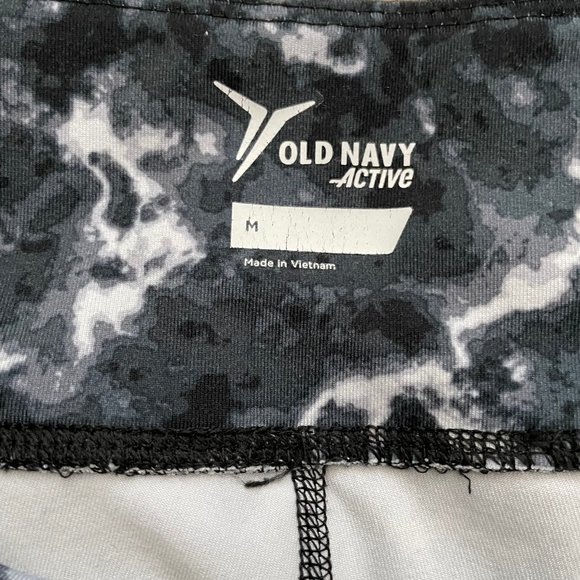 Old Navy Leggings - Black and White Patterned - Women's Medium - Picture 3 of 3